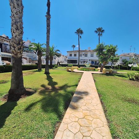 Bebi Casa Apartment Torrevieja Eksteriør bilde